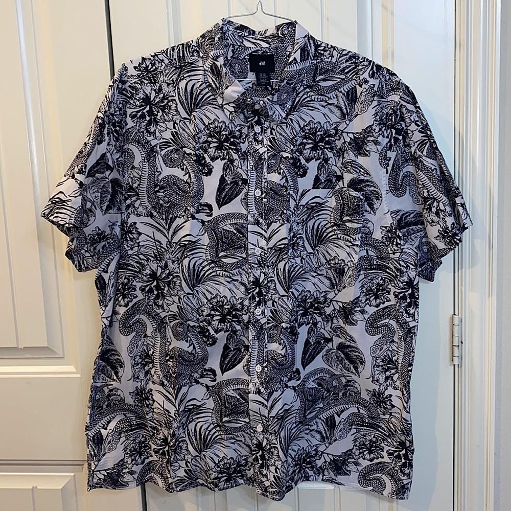 H&M Men’s snake and floral print collared shirt